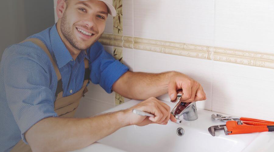 Professional clogged drains services in Leland, IA